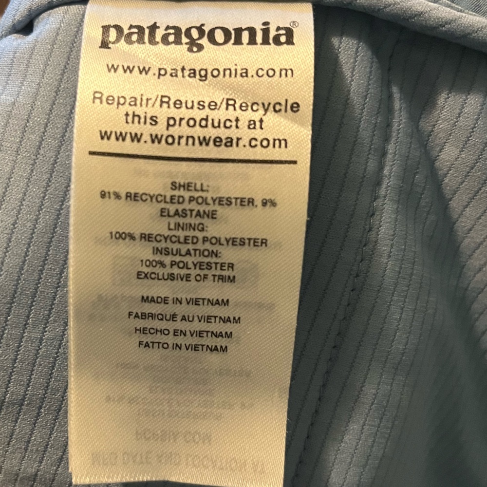 Patagonia W's Pack In Jacket - Picture 6 of 6